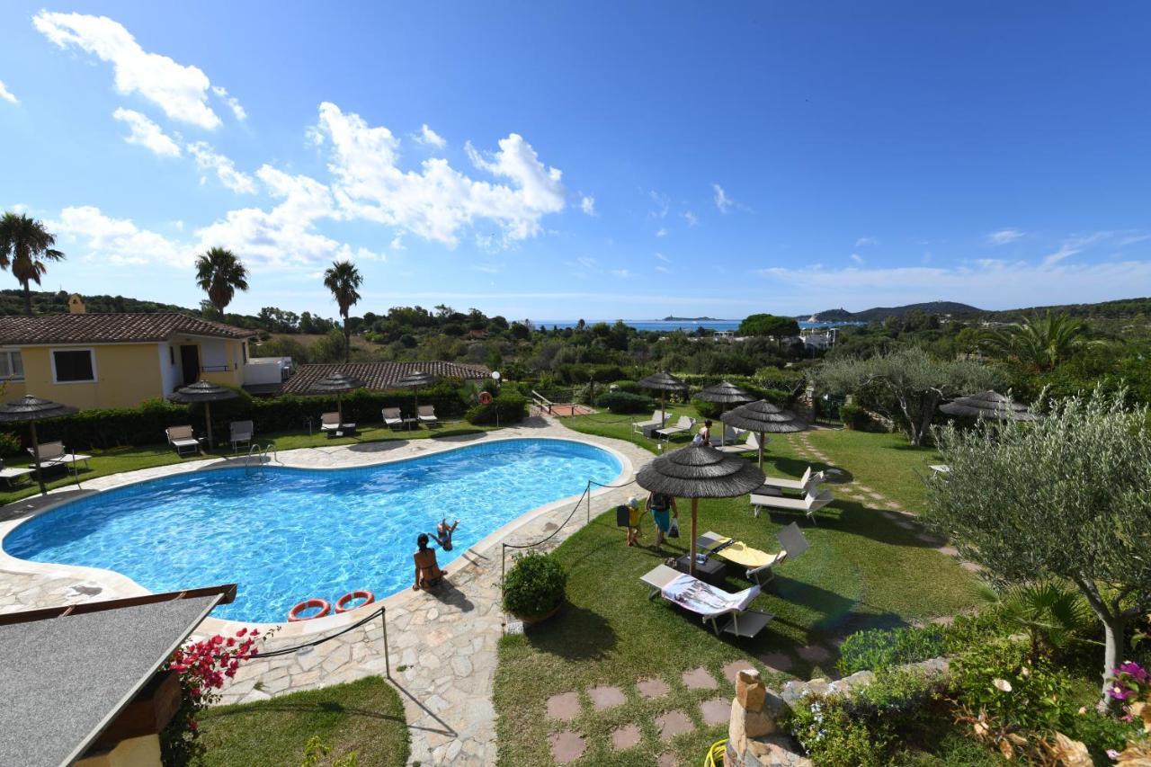 Residence Le Bouganville Villasimius Exterior foto