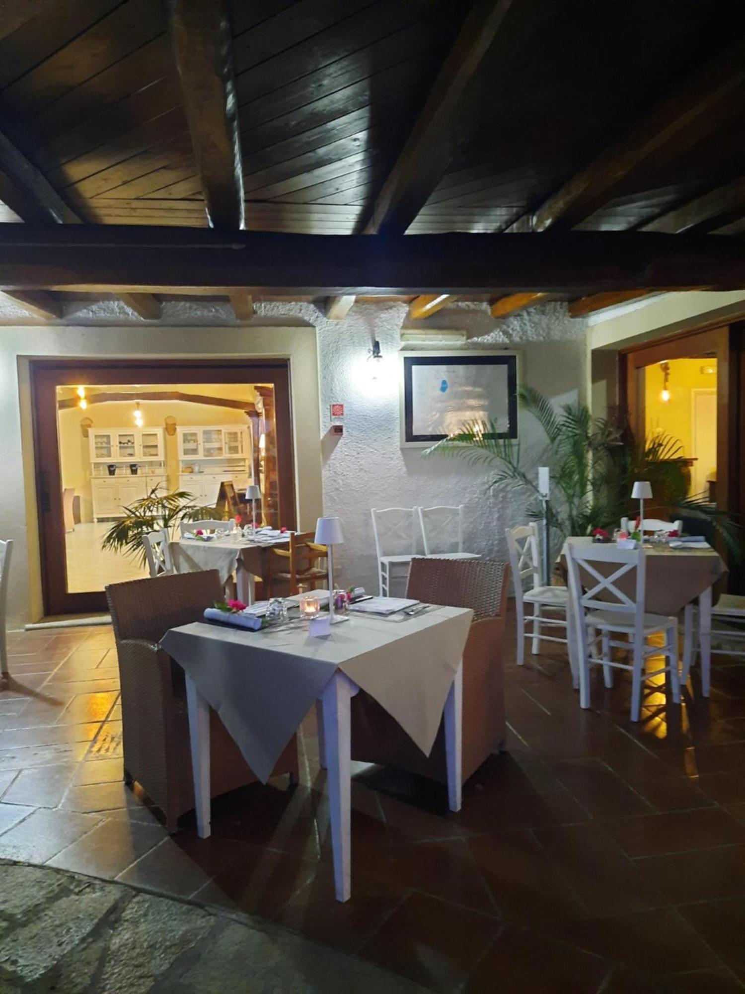 Residence Le Bouganville Villasimius Exterior foto