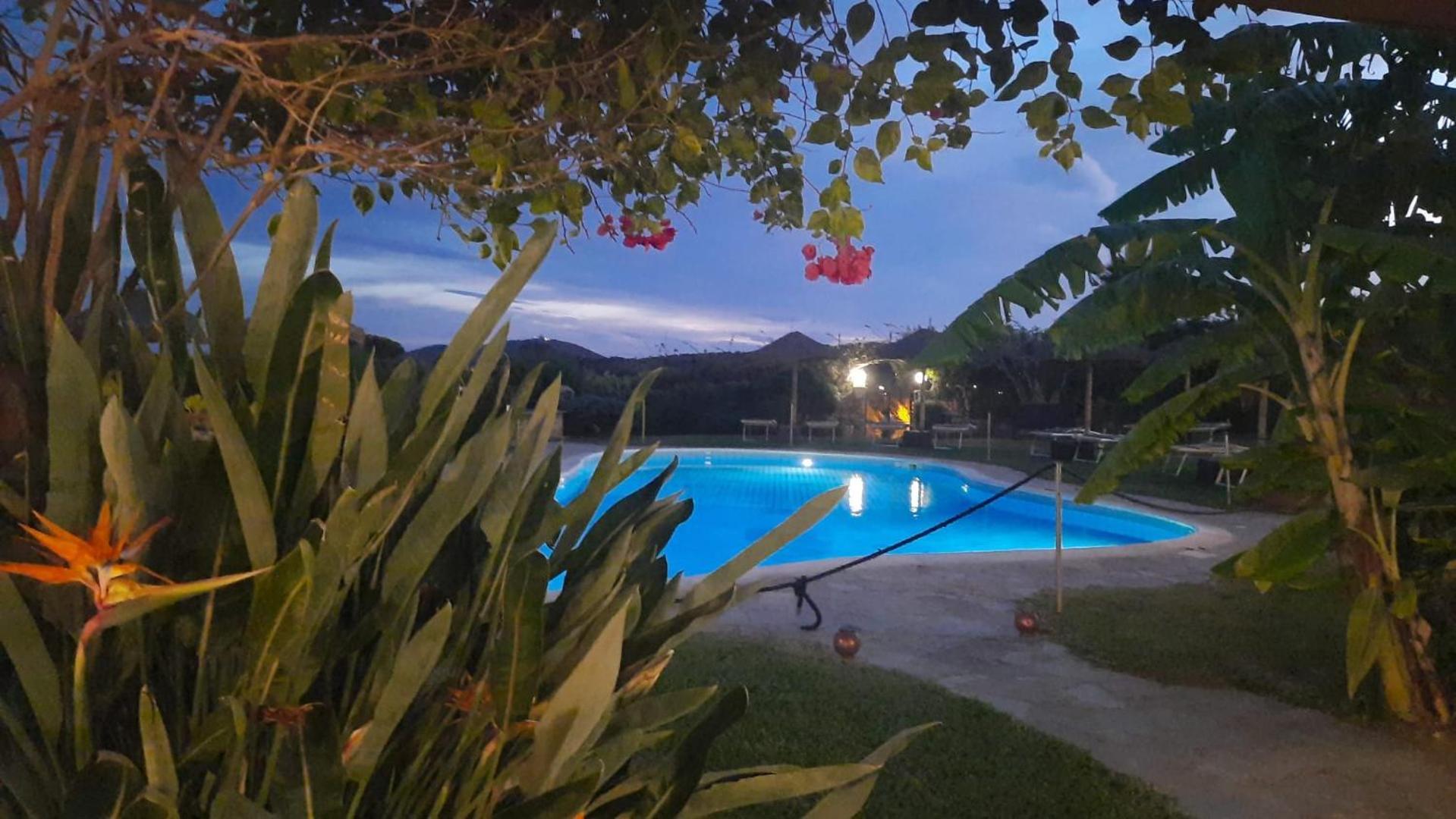 Residence Le Bouganville Villasimius Exterior foto